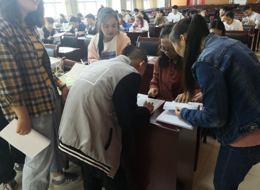 学校举行2019年成人高考考前培训